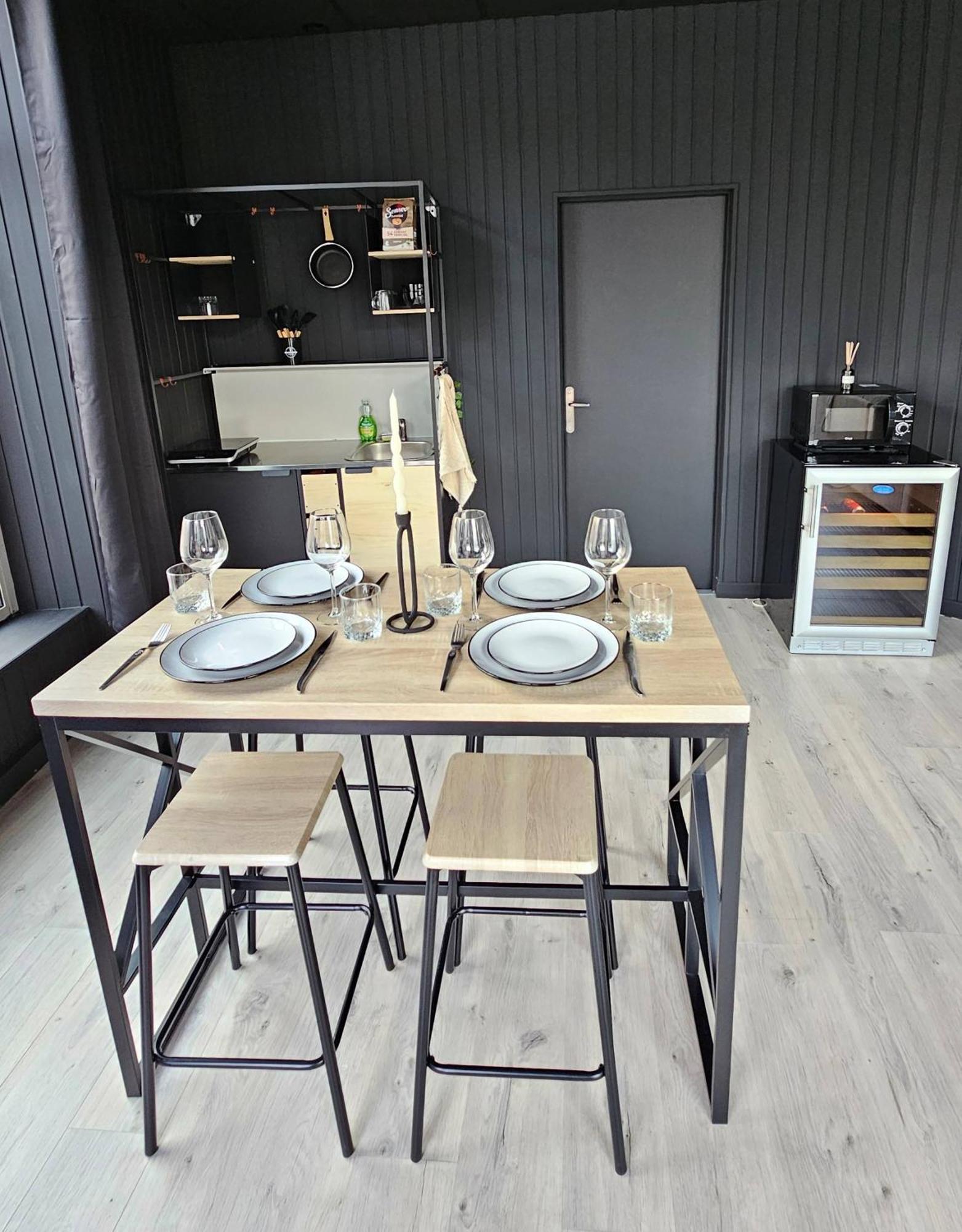 Black Box Cinema Appartement Avec Balneo Épinal Extérieur photo