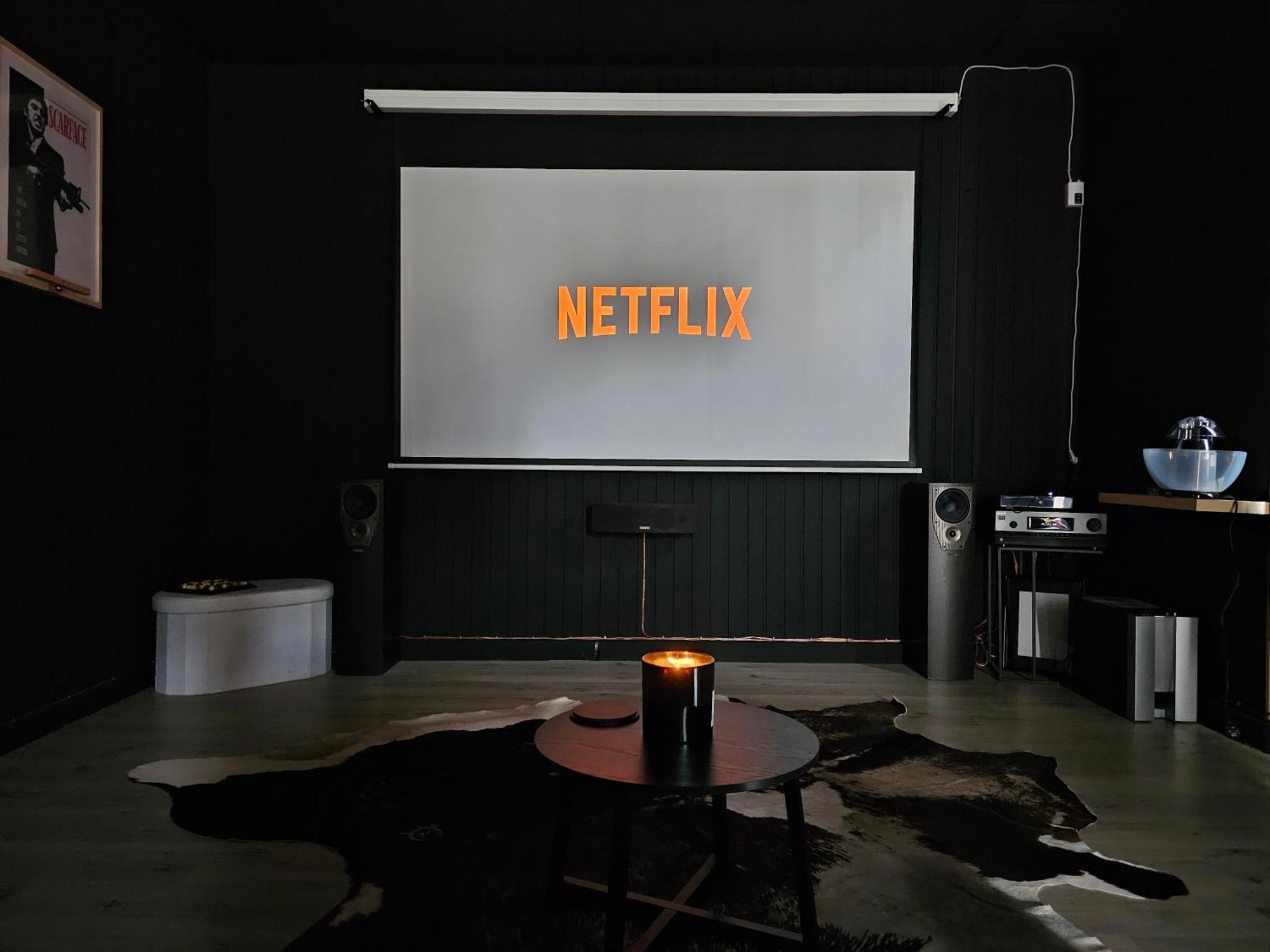 Black Box Cinema Appartement Avec Balneo Épinal Extérieur photo